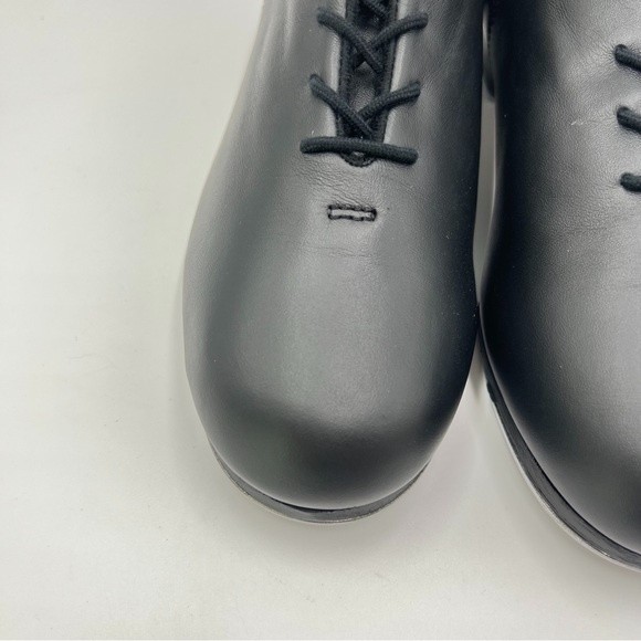 Scarpe Da Tip Tap Capezio CG19 Cadenza Donna: Pelle Classica, Tacco Basso E Suole Tele Tone